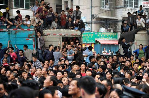 贵阳希尔顿吃瓜群众事件,一场网络舆论的风波与反思